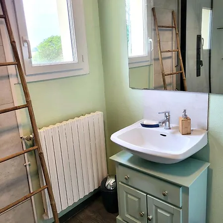 Maison De Bord De Mer, Les Fleurs Créances